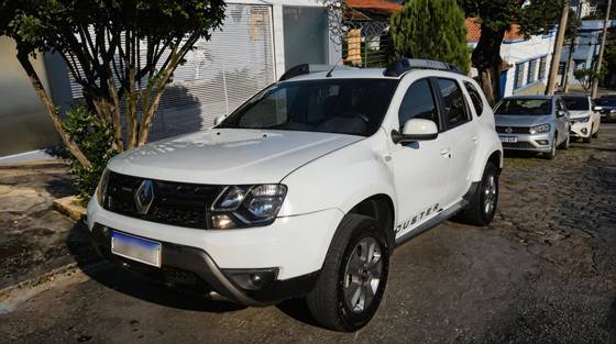 RENAULT DUSTER 2.0 DYNAMIQUE 4X4 16V FLEX 4P MANUAL